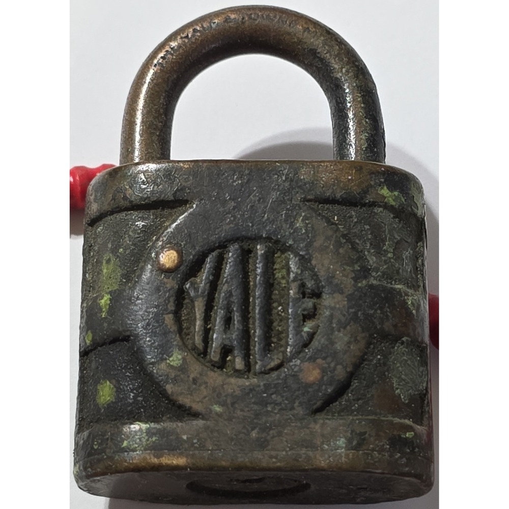 Vintage Yale Brass Padlock Guard Security Lockdown Cable Lock Mixed Lot of 4 - Picture 4 of 5